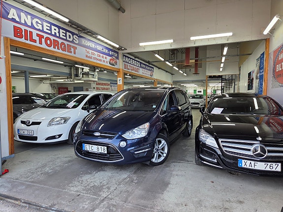 Ford S-MAX 2 of 14