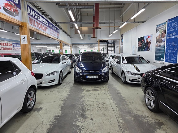 Ford S-MAX 4 of 14