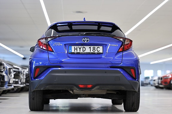 Toyota C-HR 8 of 18