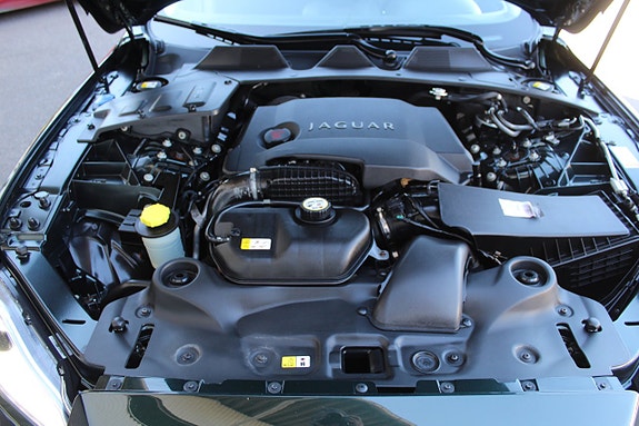 Jaguar XJ 10 of 10