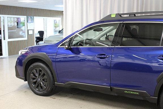 Subaru Outback 14 of 30