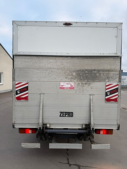 Ford Transit 5 of 5