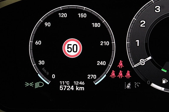 Porsche Cayenne 11 of 21