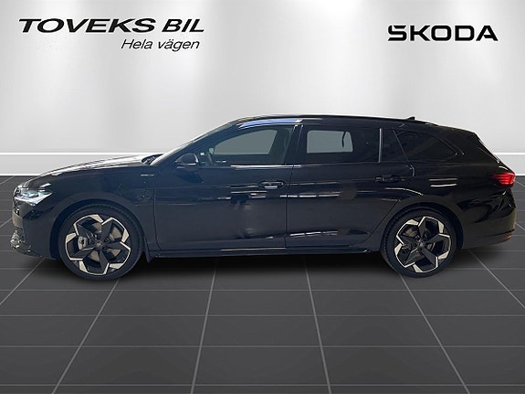 Skoda Superb 4 of 5