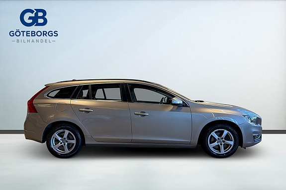 Volvo V60 3 of 5