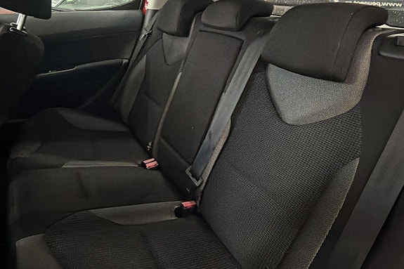 Peugeot 308 11 of 17