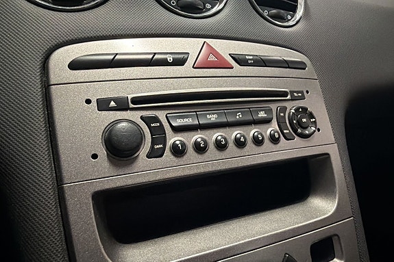 Peugeot 308 14 of 17