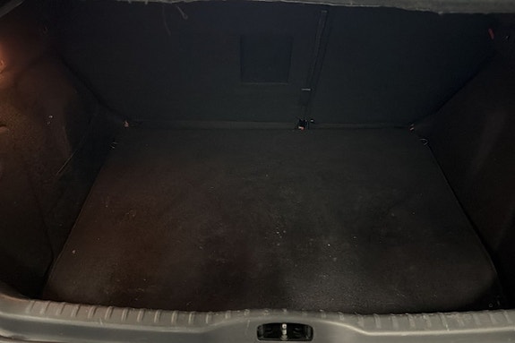 Peugeot 308 12 of 17