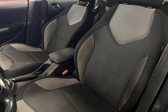 Peugeot 308 10 of 17