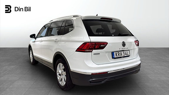 Volkswagen Tiguan Allspace 3 of 5