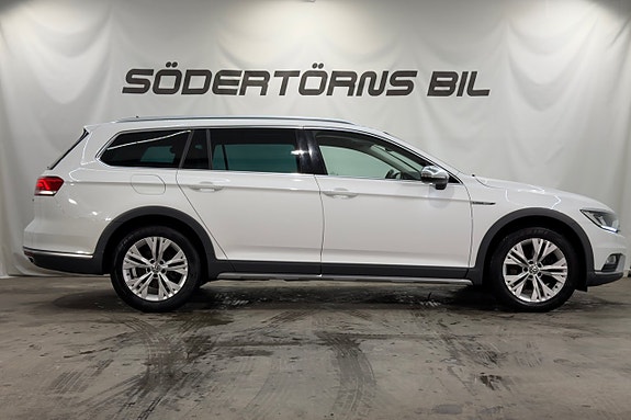 Volkswagen Passat Alltrack 5 of 5