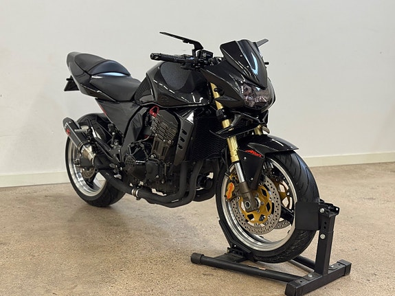 Kawasaki Z1000 | Akrapovic | Lågmil | Rizoma | 126hk 2 of 5