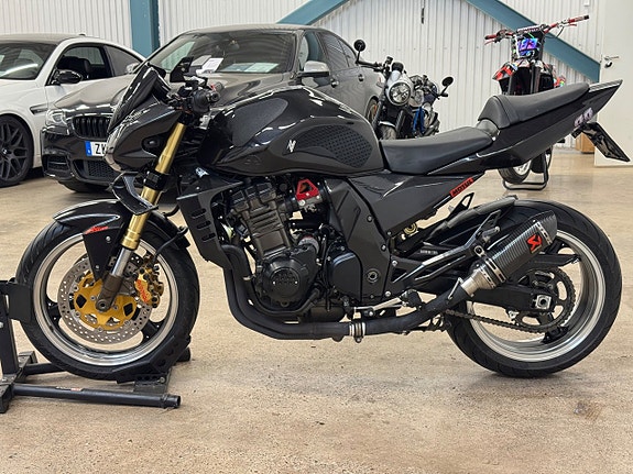 Kawasaki Z1000 | Akrapovic | Lågmil | Rizoma | 126hk 6 of 16