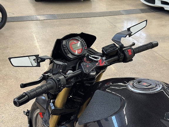 Kawasaki Z1000 | Akrapovic | Lågmil | Rizoma | 126hk 14 of 16