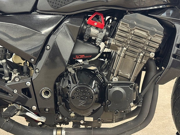 Kawasaki Z1000 | Akrapovic | Lågmil | Rizoma | 126hk 13 of 16