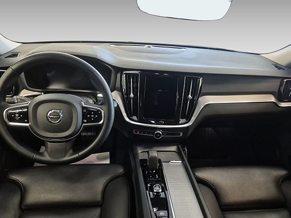 Volvo V60 Cross Country 9 of 11