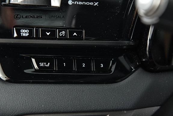 Lexus RX450h+ 13 of 20