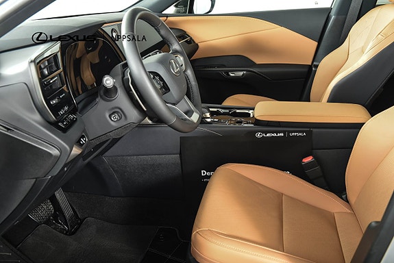 Lexus RX450h+ 6 of 20