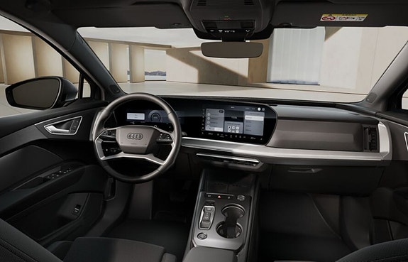 Audi Q4 e-tron 4 of 5
