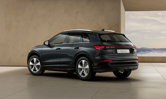 Audi Q4 e-tron 3 of 5