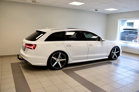Audi A6 4 of 5