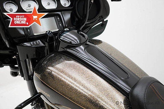 Harley-Davidson Street Glide Special *FLHXS* 22 of 28