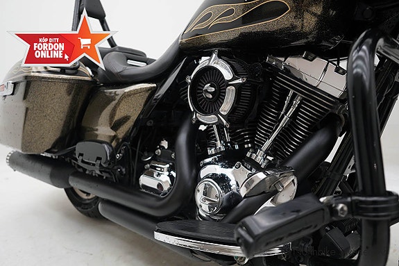 Harley-Davidson Street Glide Special *FLHXS* 10 of 28