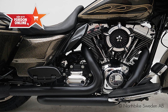 Harley-Davidson Street Glide Special *FLHXS* 11 of 28