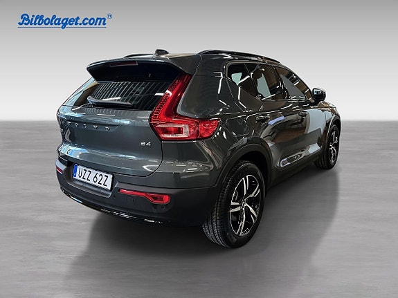 Volvo XC40 6 of 16