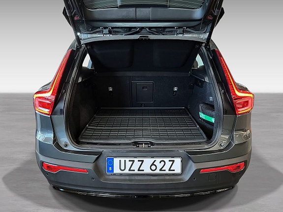 Volvo XC40 16 of 16