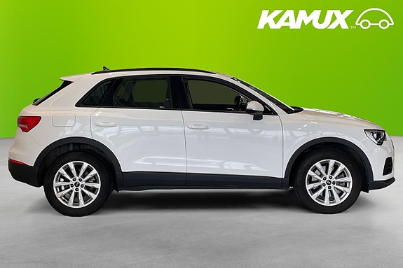 Audi Q3 2 of 5