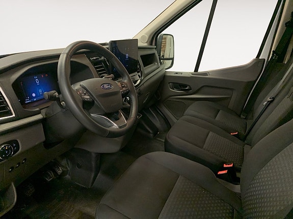 Ford Transit 8 of 17
