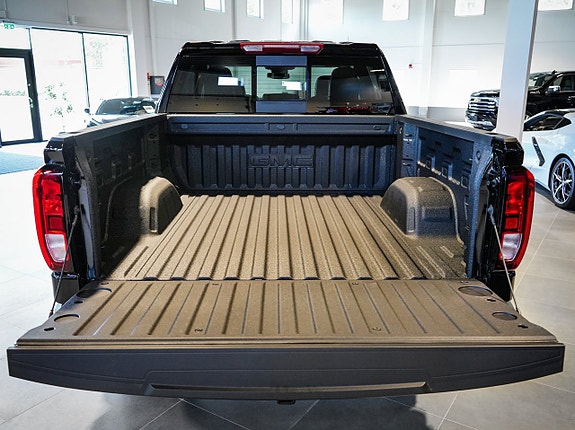 GMC Sierra 8 of 23