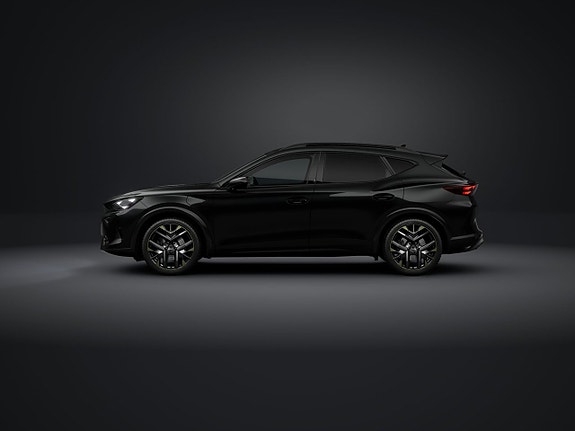 Cupra Formentor 2 of 10