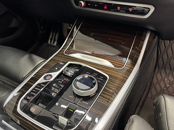 BMW X7 13 of 23