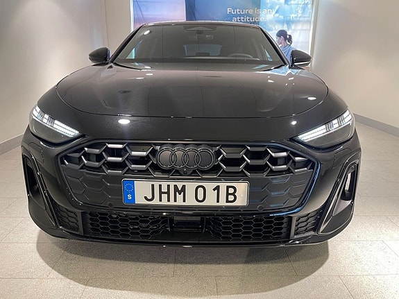 Audi A5 2 of 16