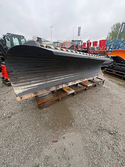 Diagonalblad inför kommande vinter - Stark AL3200
