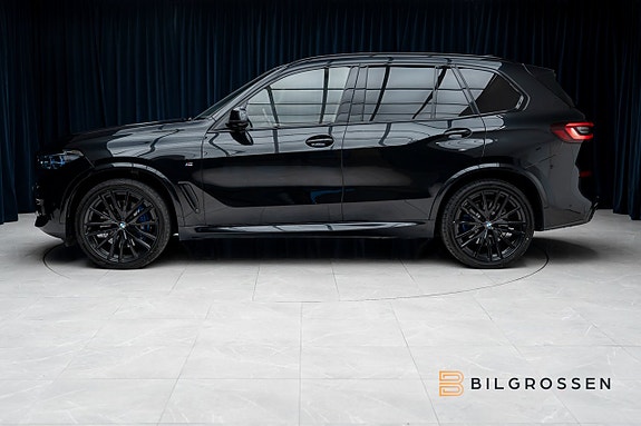 BMW X5 2 of 5