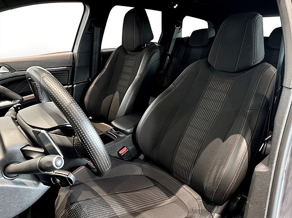 Peugeot 308 SW 7 of 17