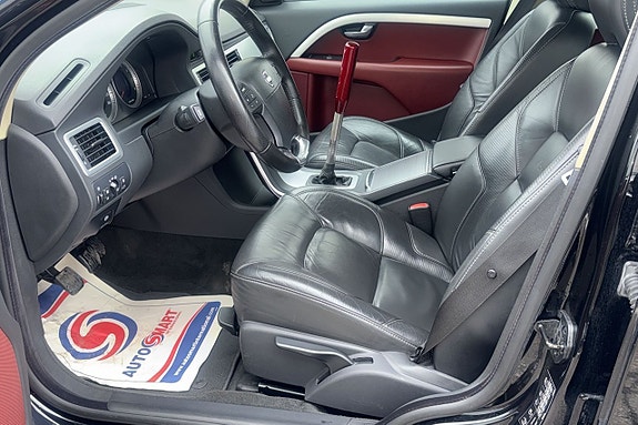 Volvo V70 11 of 19
