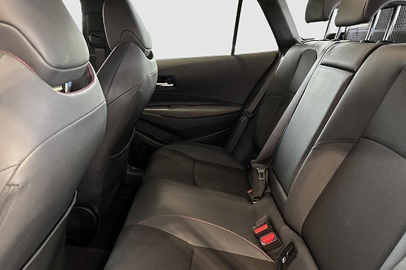 Toyota Corolla 10 of 13