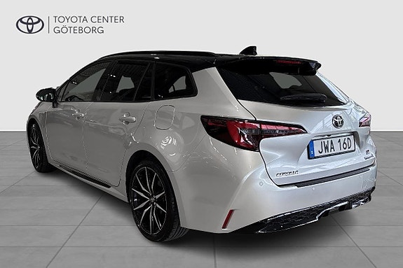 Toyota Corolla 4 of 13
