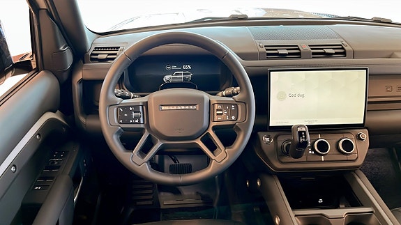 Land Rover Defender 90 12 of 13