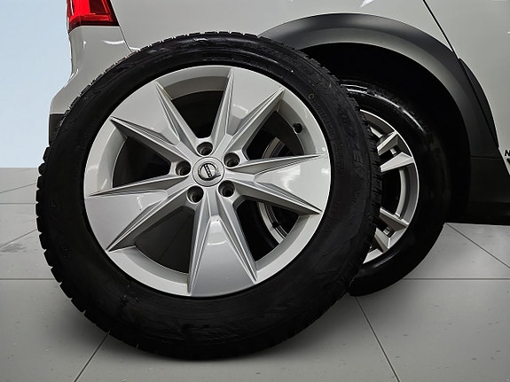 Volvo V90 Cross Country 14 of 19
