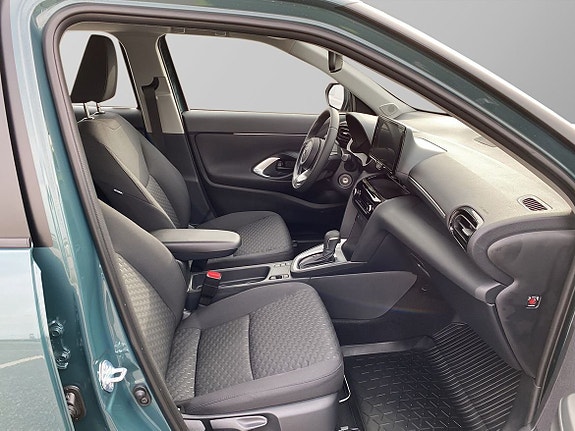 Toyota Yaris Cross 7 of 24