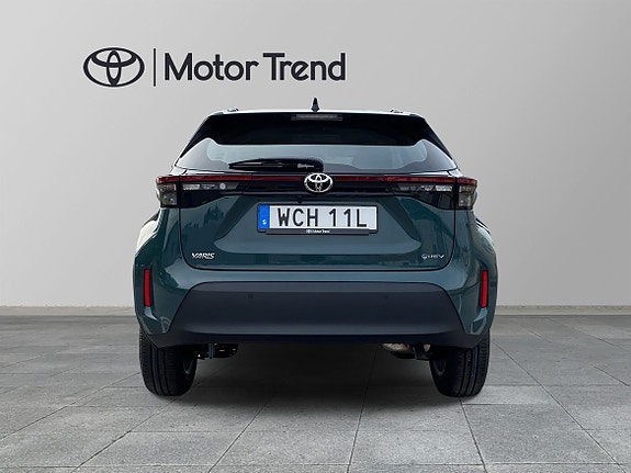 Toyota Yaris Cross 4 of 24