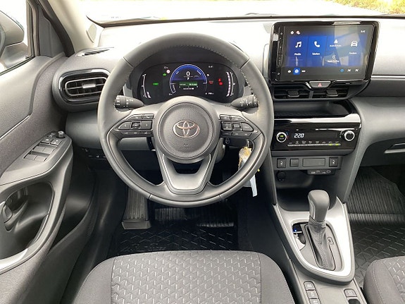 Toyota Yaris Cross 19 of 24