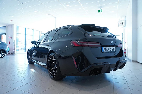 BMW M5 4 of 12