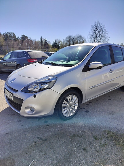 Renault Clio 2 of 5