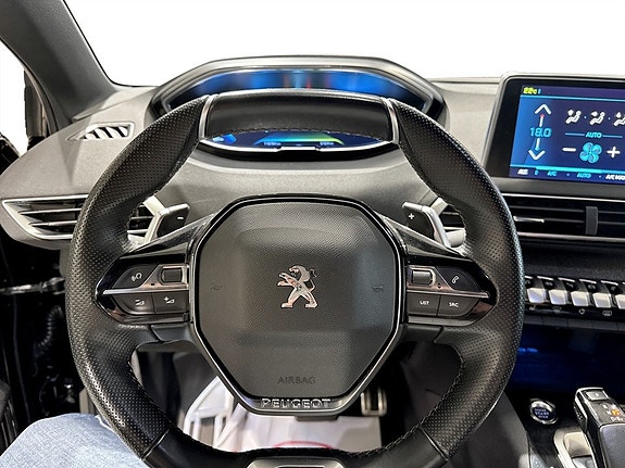 Peugeot 3008 10 of 16